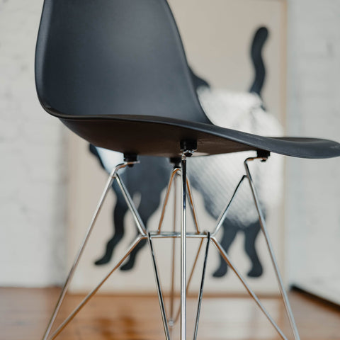 Eames Eiffel